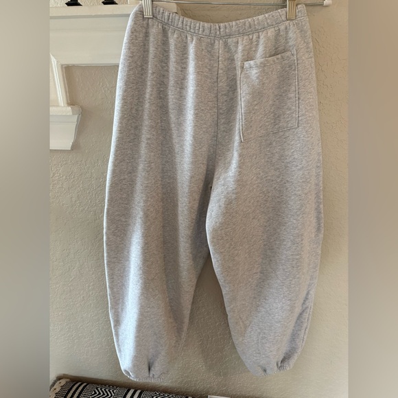 High Rise Sunday Baggy Sweatpants - Picture 8 of 9